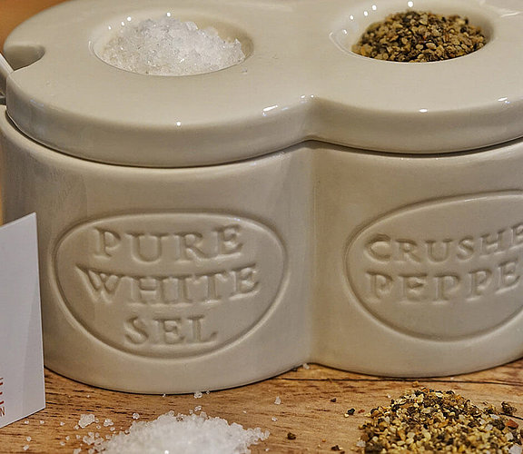 Gewürz-Set mit Pure-White-Sel & Crushed-Pepper Gewürz